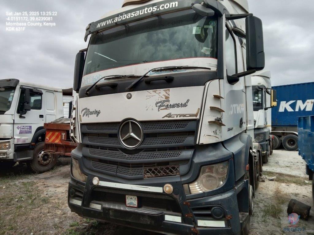 MERCEDES  BENZ ACTROSS 2543 - ( 6*2) PRIME MOVER 
